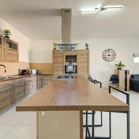 Spacious 3br With Private Terrace & Wifi By 360 Estates アパート