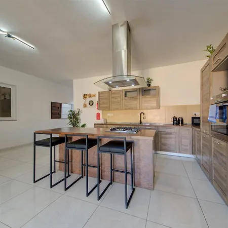 アパート Spacious 3br With Private Terrace & Wifi By 360 Estates Żabbar
