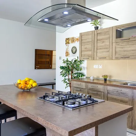 Spacious 3br With Private Terrace & Wifi By 360 Estates Apartment *