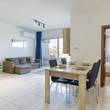 Spacious 3br With Private Terrace & Wifi By 360 Estates * Zabbar