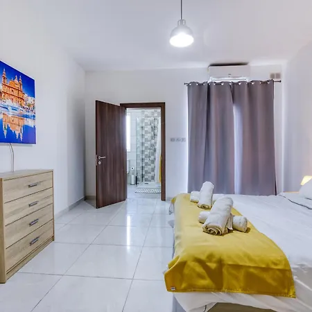 Spacious 3br With Private Terrace & Wifi By 360 Estates Zabbar
