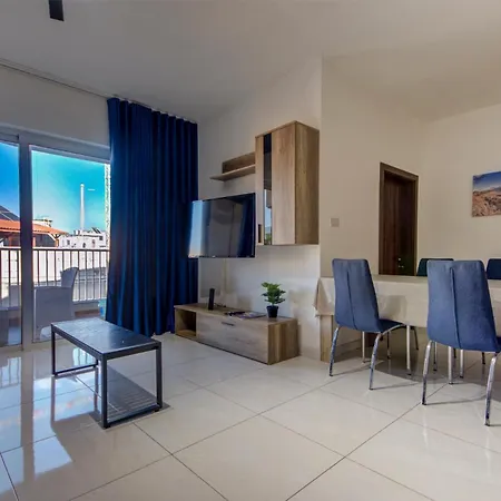 아파트 Spacious 3br With Private Terrace & Wifi By 360 Estates