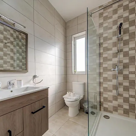 아파트 Spacious 3br With Private Terrace & Wifi By 360 Estates *