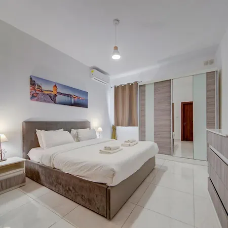Spacious 3br With Private Terrace & Wifi By 360 Estates Appartamento