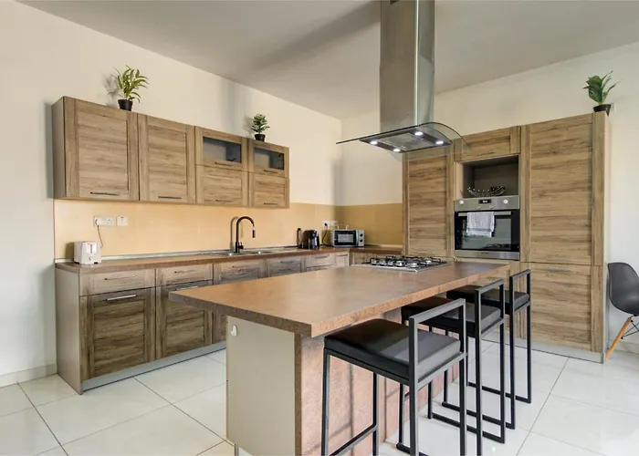 Spacious 3br With Private Terrace & Wifi By 360 Estates *