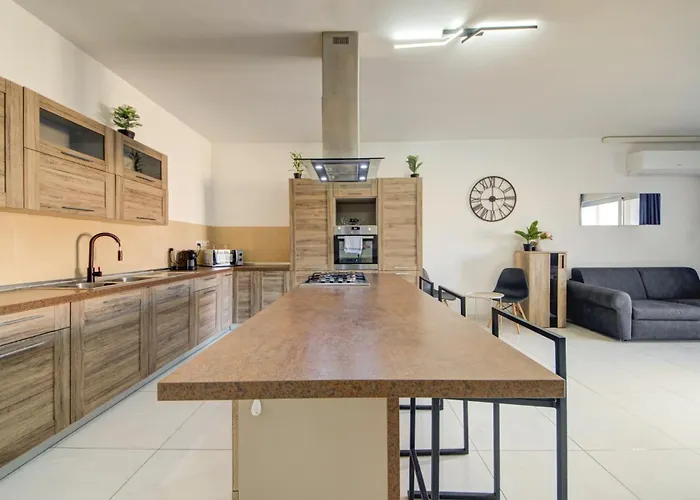 Spacious 3br With Private Terrace & Wifi By 360 Estates 아파트