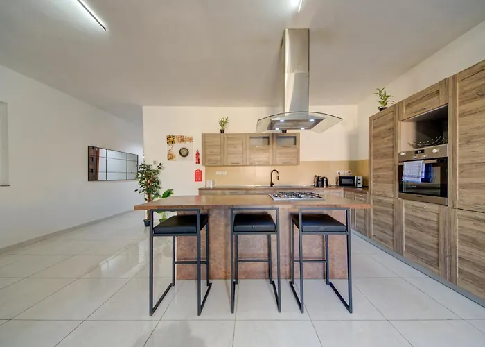 Lejlighed Spacious 3br With Private Terrace & Wifi By 360 Estates Żabbar