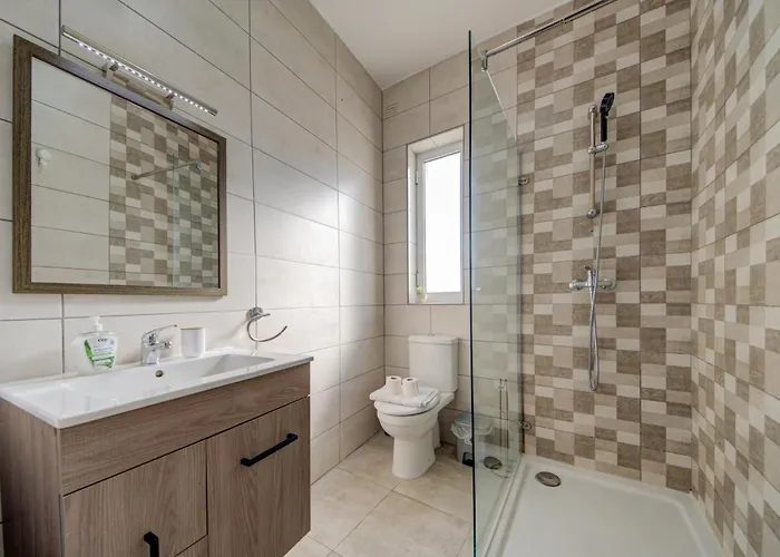 Lejlighed Spacious 3br With Private Terrace & Wifi By 360 Estates *