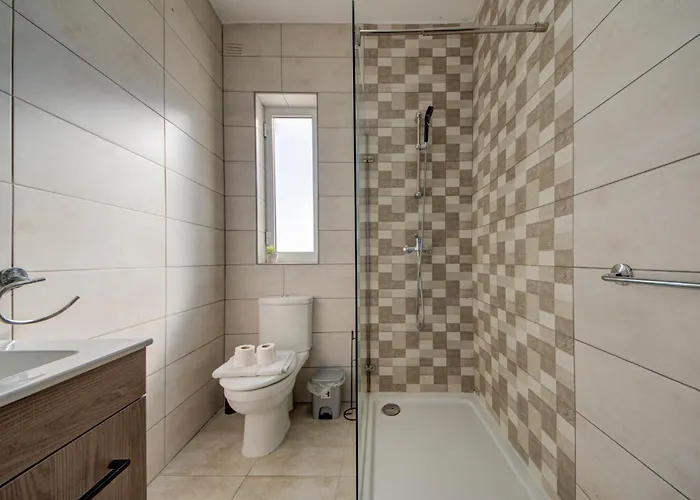 Spacious 3br With Private Terrace & Wifi By 360 Estates * Żabbar